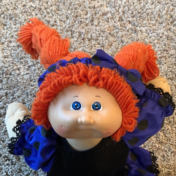 Vintage 1985 Cabbage Patch Doll - Picture 4 of 4